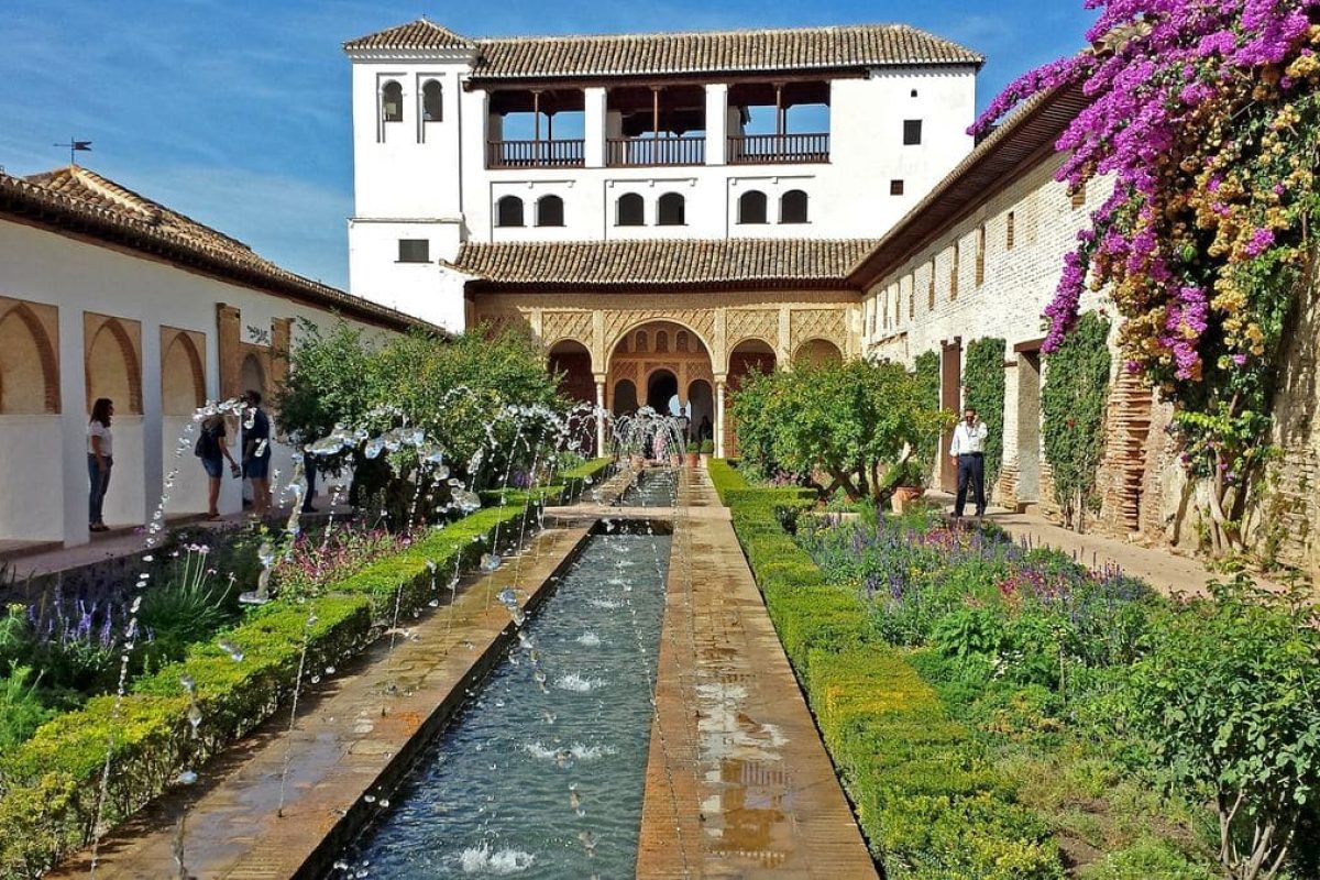 Visita estos espectaculares jardines desde el sofá de casa Jardines El Generalife Granada