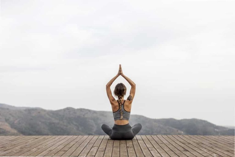 Canales de YouTube para aprender y practicar yoga
