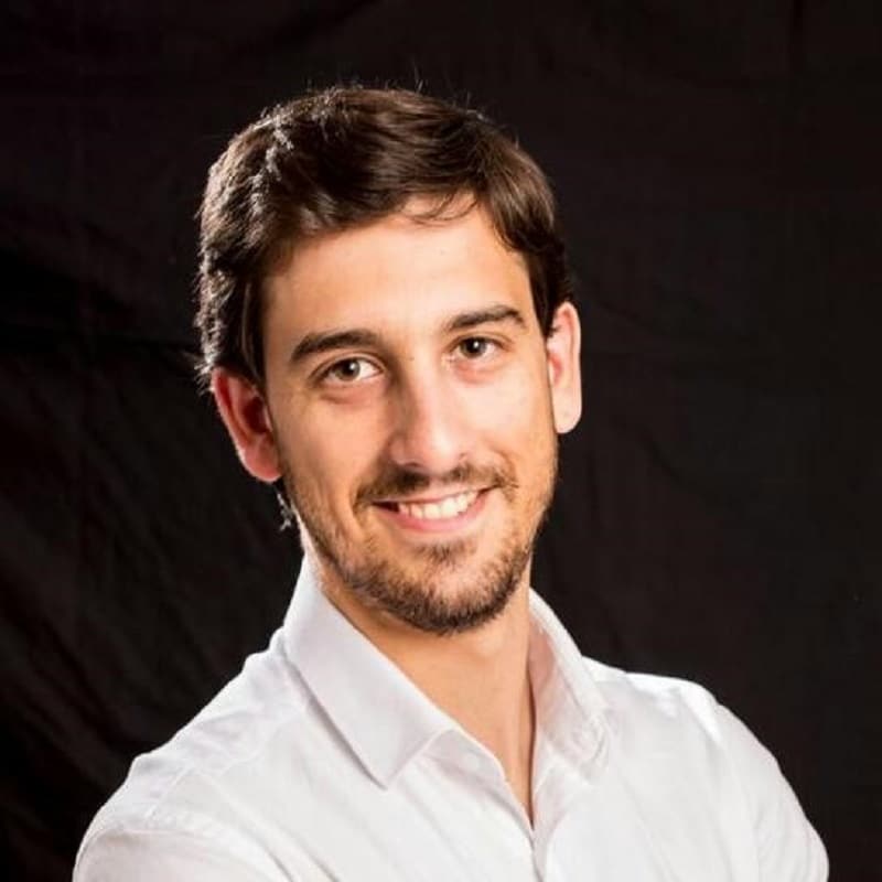 Pedro Martín - Maestro de Educación Física en el Colegio Aquila de Parla (Madrid).
