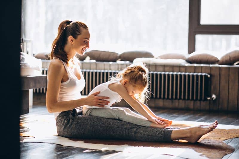 Practicar Yoga Con Los Niños