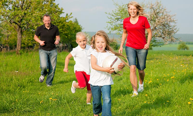 10 Divertidos juegos en la naturaleza con niños