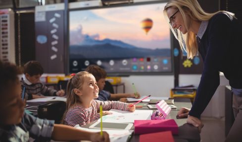 Newline Interactive: herramientas que favoecen la colaboración en el aula