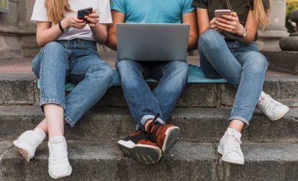 Adolescentes uso responsable de la tecnología