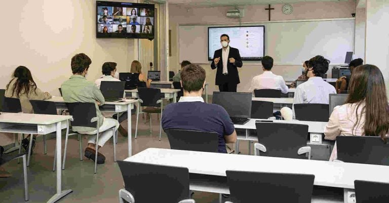 clases universitarias online