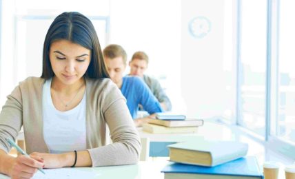 universidades exámenes presenciales