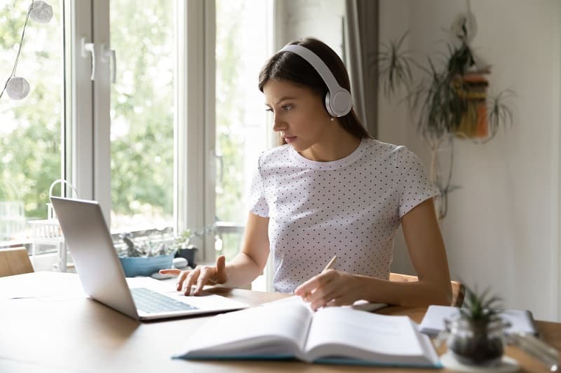 Estudiante Online Estudia En España