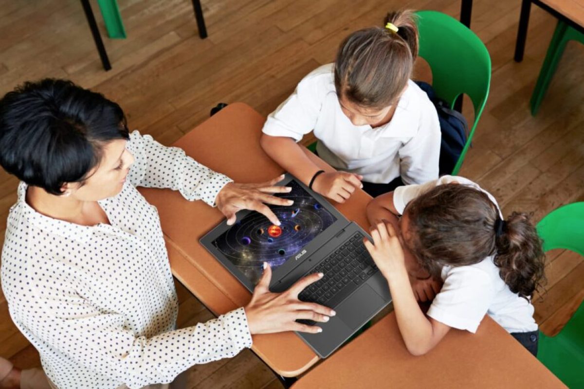 Portátiles todoterreno para estudiantes de Primaria y Secundaria Asus niños portátil