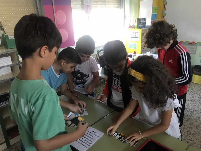 Los Niños Del Ceip El Santo De Ciudad Real Realizando La Actividad.