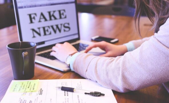 Combatir Las Fake News