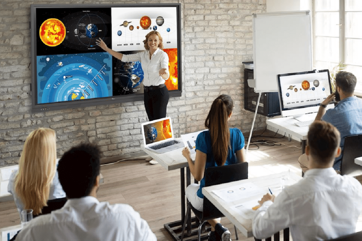 Pantallas interactivas optimizadas para clase optoma