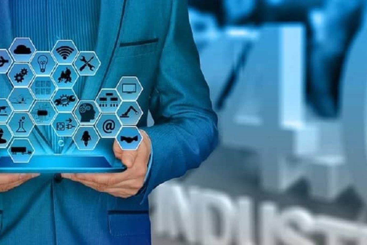 8 de cada 10 docentes cree que la tecnología facilita el aprendizaje tecnología y educación
