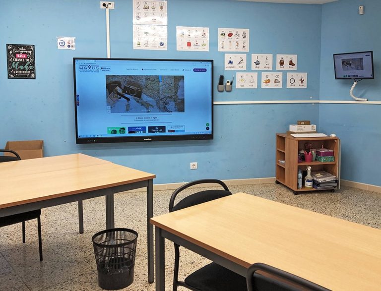 inglés interactivo con monitores