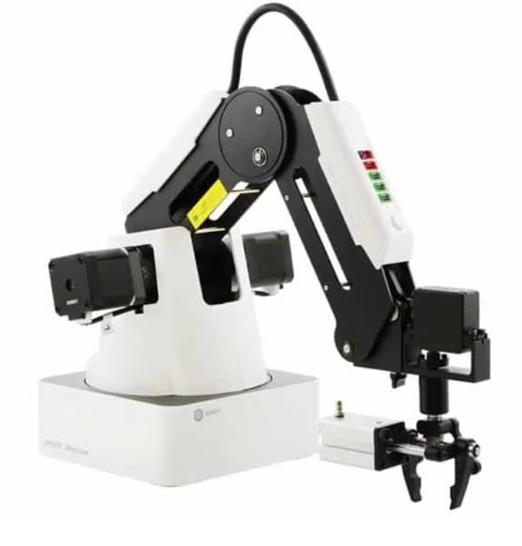 Camp Tecnológico: Dobot   kits de robótica