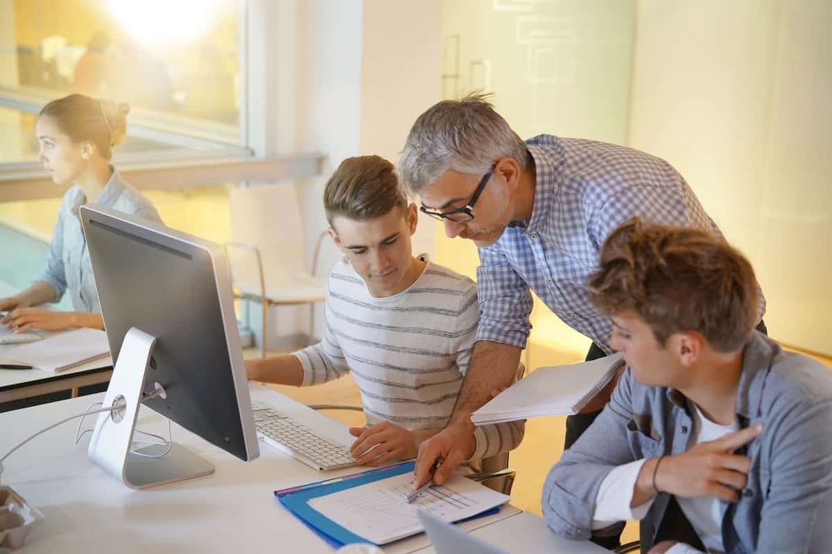 Webinars gratuitos en competencia digital para ‘enganchar’ al alumnado de FP Webinars Valencia Activa