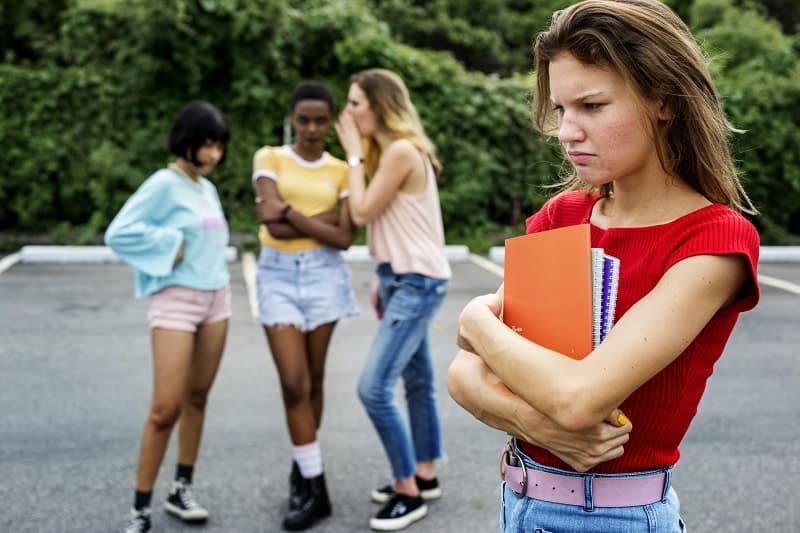 Ciberbullying uso problemático de internet 