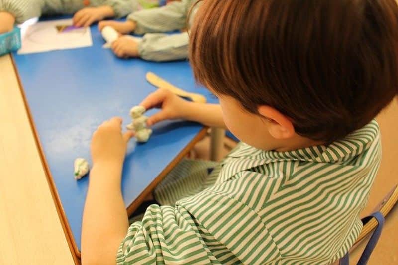 Niños En Colegio Metodologías Activas