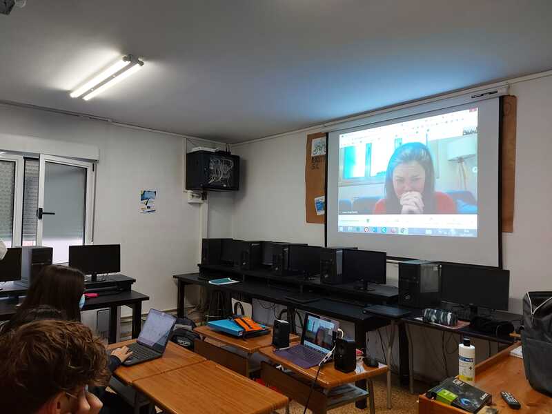 Reunión De Los Alumnos Para El Aprendizaje Colaborativo