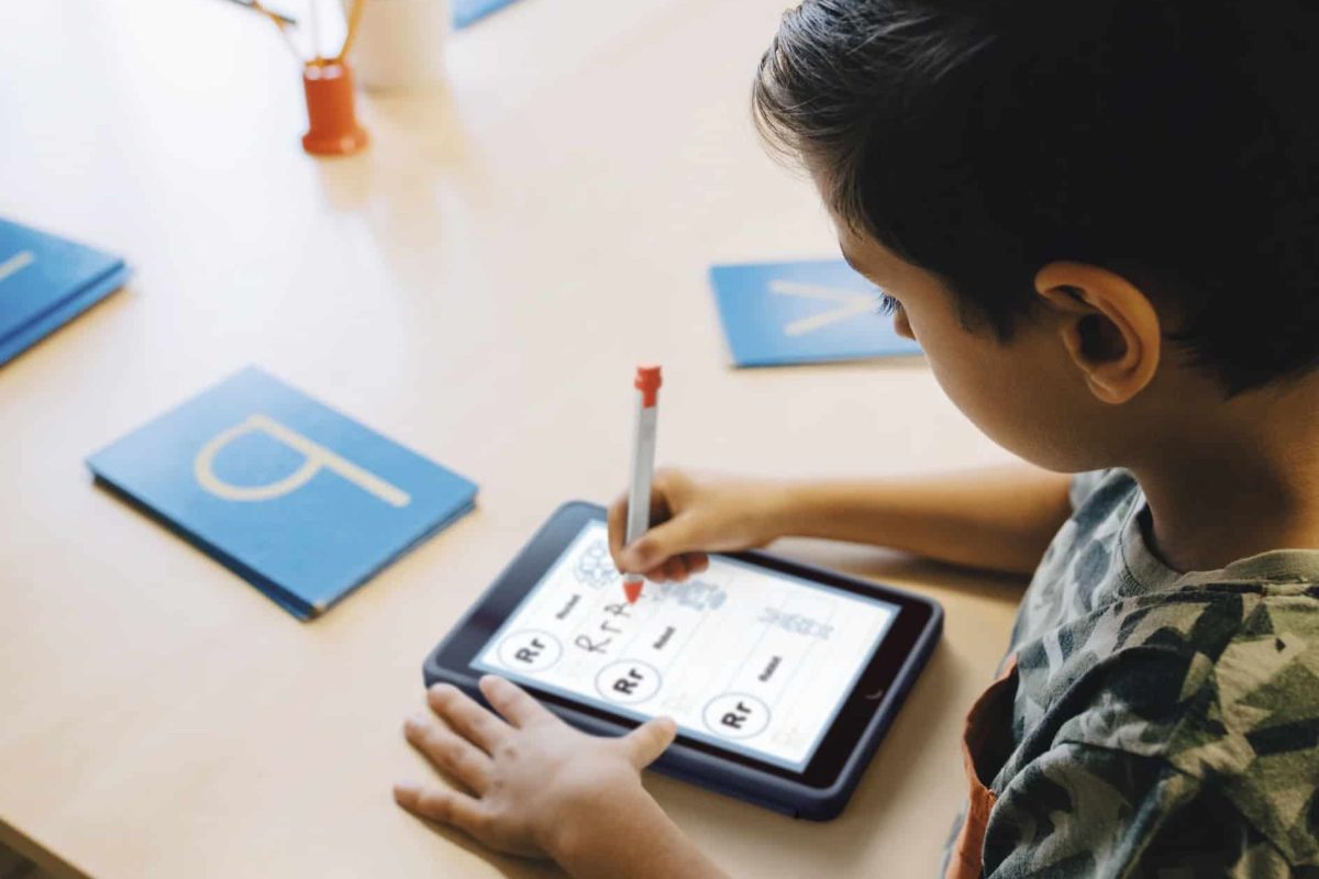 Accesorios para la digitalización de los centros educativos logitech accesorios centros educativos