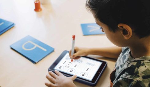 logitech accesorios centros educativos