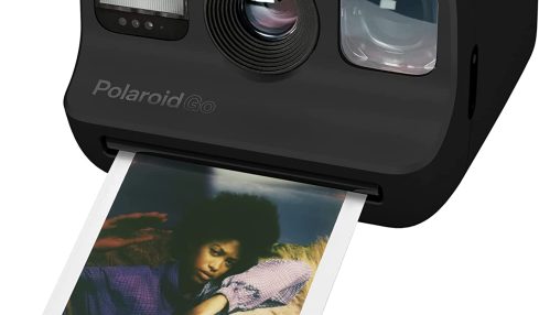 polaroid go black