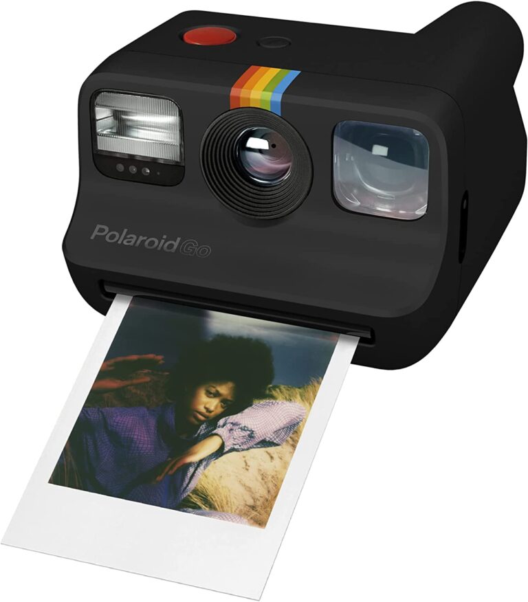 polaroid go black