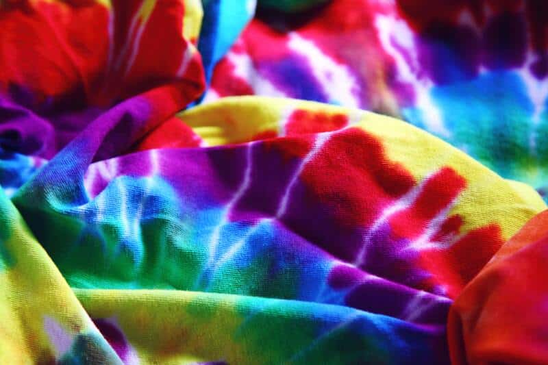 Diseña originales camisetas Tie Dye siguiendo estos sencillos pasos