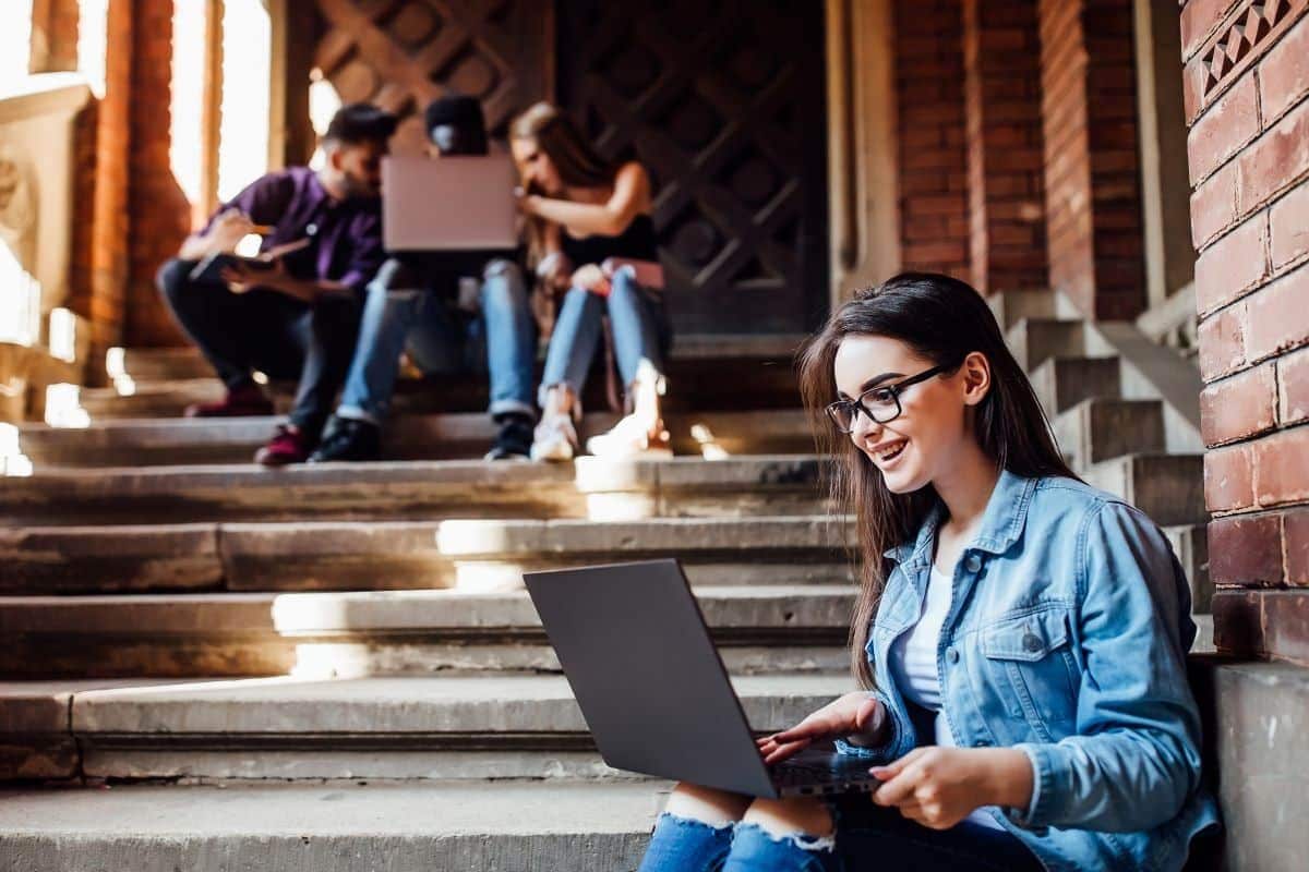 Los mejores portátiles para estudiantes Los mejores portátiles para estudiantes