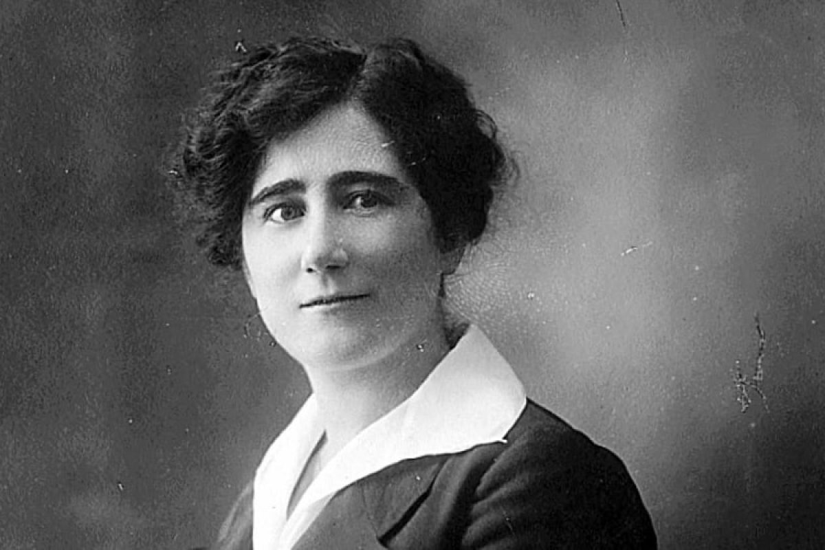 Ayuda a tu alumnado a conocer la figura de Clara Campoamor con estos recursos Clara Campoamor