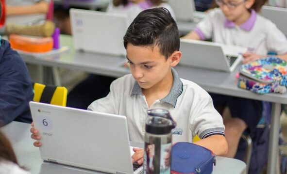 Edvolution, La Aplicación Que Mide La Adopción Digital De Los Centros Educativos