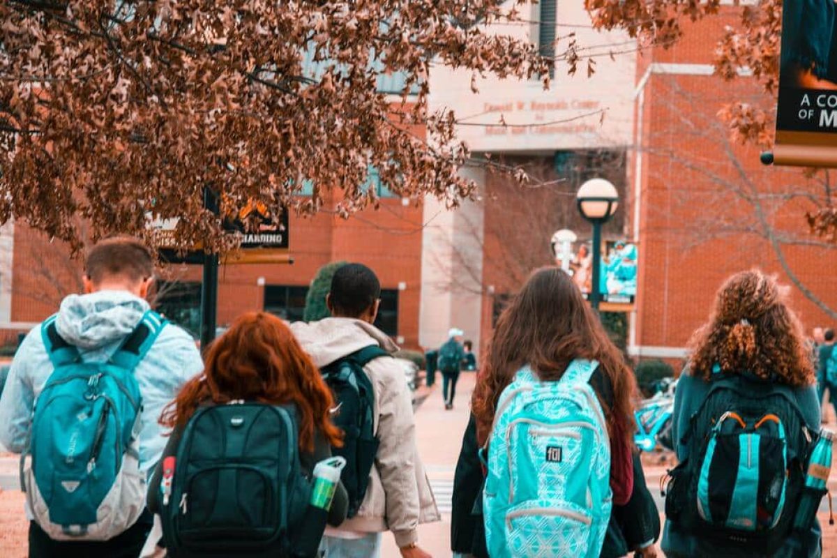 Cómo atender las necesidades específicas de los estudiantes con Altas Capacidades Estudiantes con Altas Capacidades