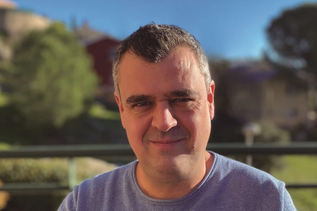 “El descubrimiento de la lectura debe ser para los menores una sensación maravillosa” Docente Víctor Cerrudo