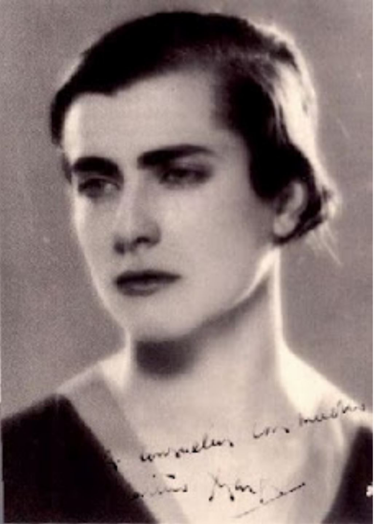 Margarita Gil Roësset