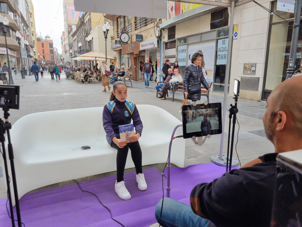 Estudiantes de Primaria convertidos en Booktubers