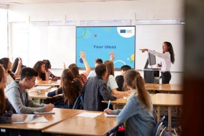 HERRAMIENTAS INTERACTIVAS ESTUDIANTES MÁS COMPROMETIDOS CON LA UE