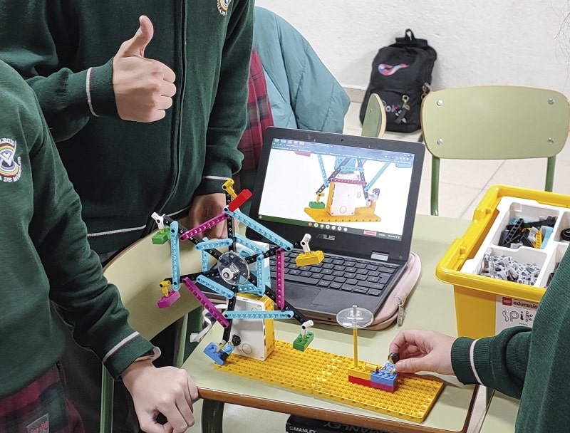 La plataforma Robotix C360 en el Colegio Villa de Móstoles
