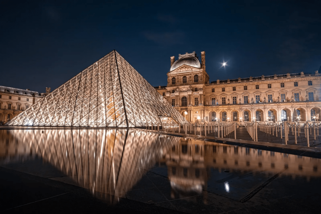 Louvre, París