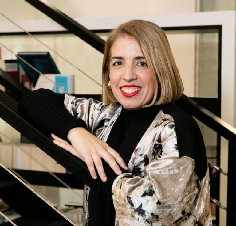 Carmen G de la Cueva