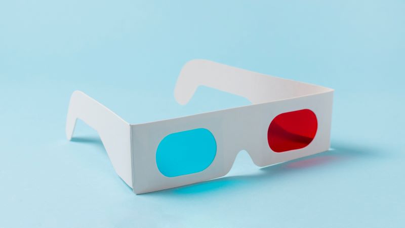 Gafas de cartulina.