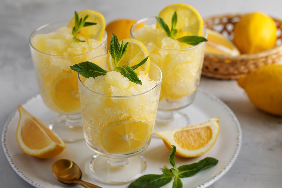 Granizado de limón. recetas de helados saludables