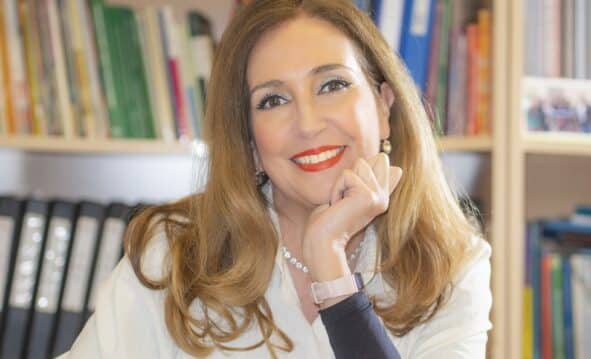 Ana Cobos