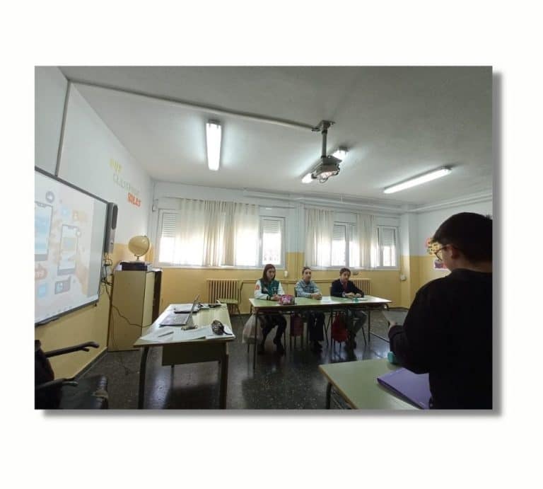 Experiencia debate en clave de roles