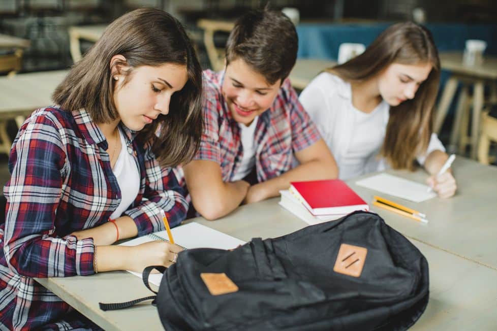 estudiantes españoles igualdad