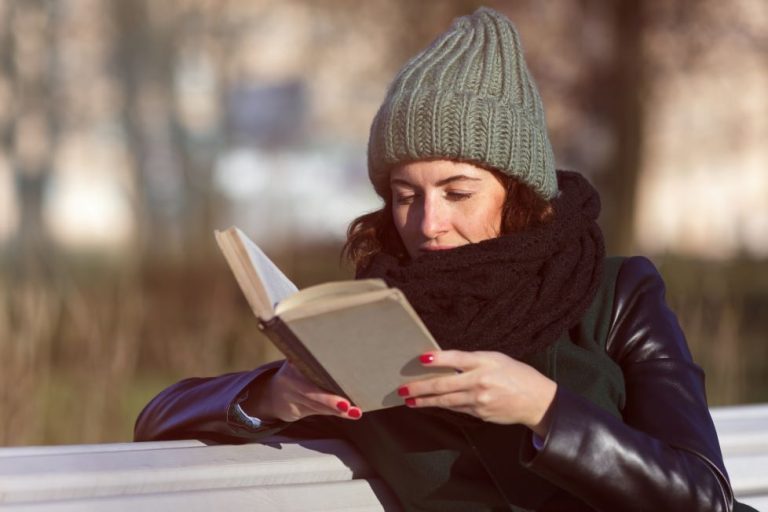 chica leyendo