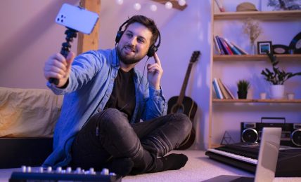 Todo lo que necesitas para convertirte en un streamer