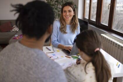 cursos comunicación familias y docentes