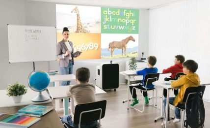 implementar la tecnología en las aulas