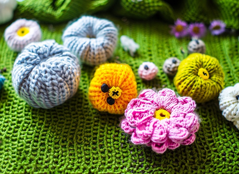 manualidad lana flores