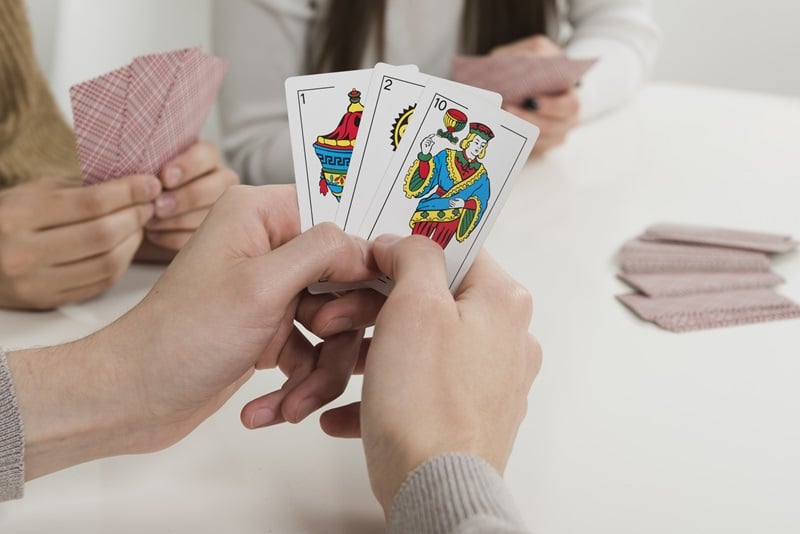 Juegos de cartas con la baraja española 