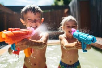 juegos con pistolas de agua