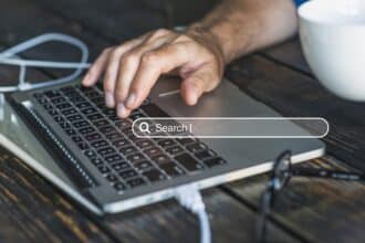 Buscadores gratuitos con IA